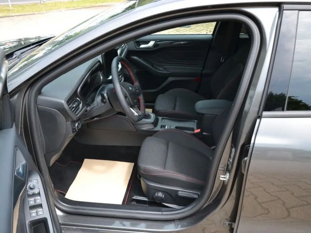 Ford Focus ST Line Wagon