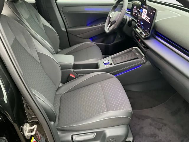 Volkswagen T-Roc 1.5 eTSI DSG R-Line