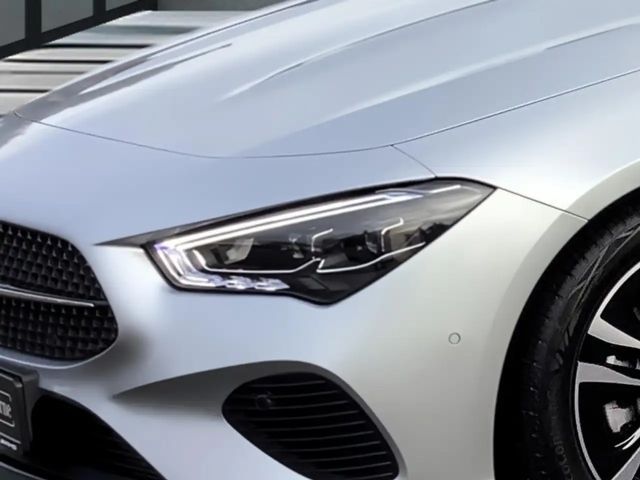 Mercedes-Benz CLA 180 Coupé Shooting Brake