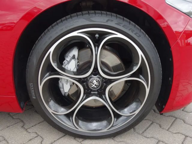 Alfa Romeo Giulia Q4 Veloce