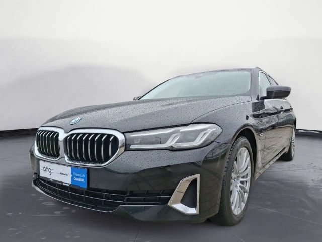 BMW 530 530e Luxury Line Touring
