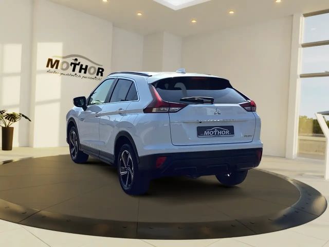 Mitsubishi Eclipse Cross Basis 2.4  Automatik TEMP KAM SHZ