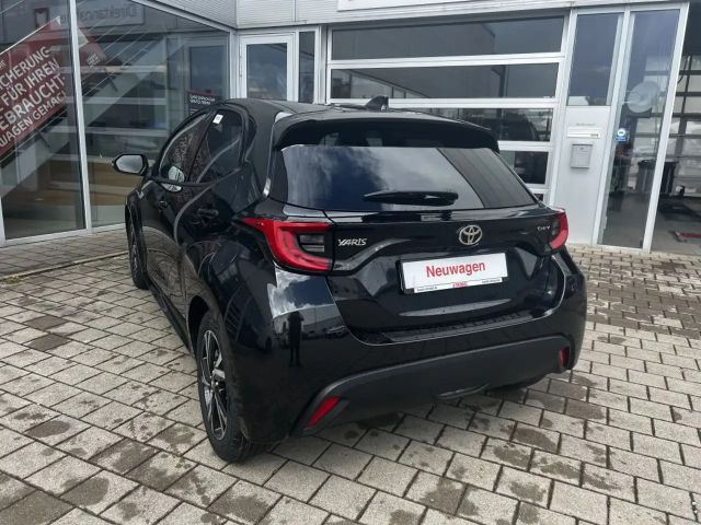 Toyota Yaris Hatchback Hybride VVT-i