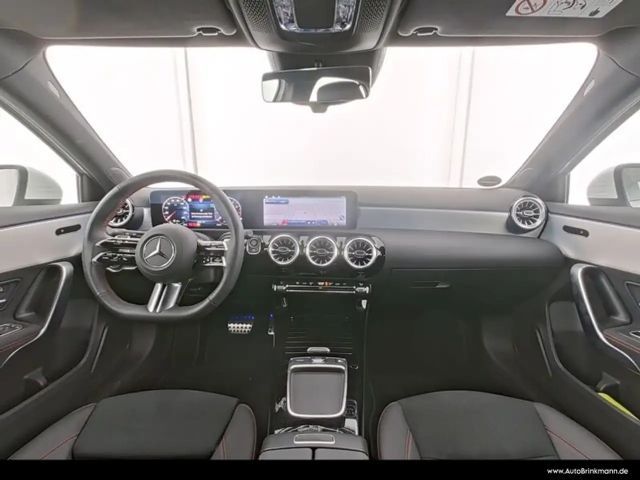 Mercedes-Benz A 180 AMG Line