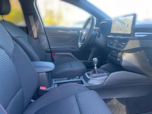 Ford Focus EcoBoost ST Line Wagon