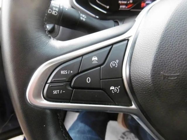 Renault Captur Intens TCe 140