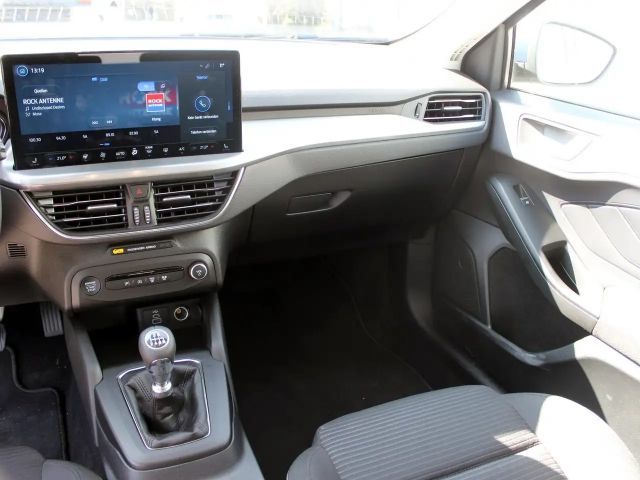 Ford Focus Titanium Wagon