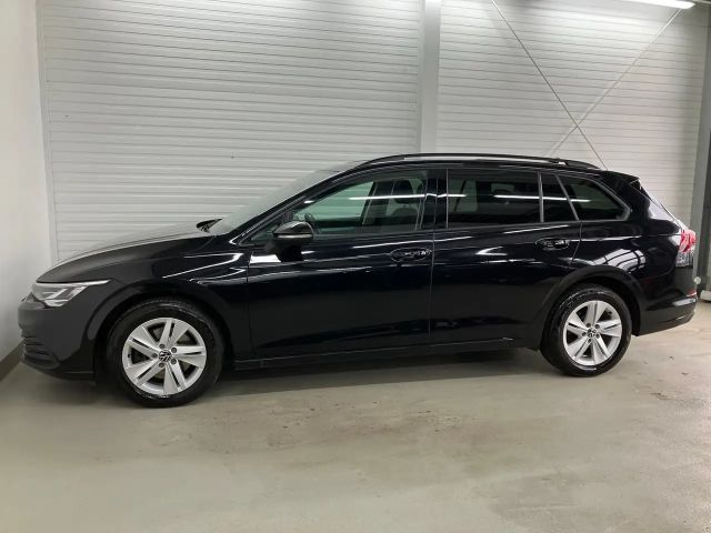 Volkswagen Golf Life Variant