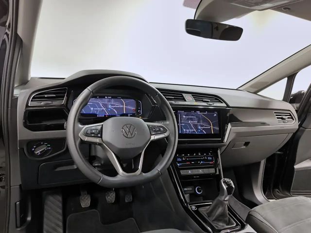 Volkswagen Touran 1.5 TSI Highline