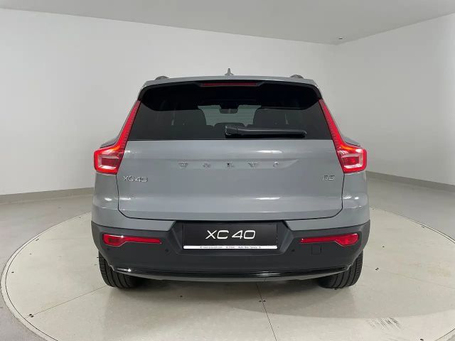 Volvo XC40 Dark Plus