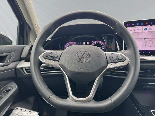 Volkswagen Golf 1.5 eTSI Golf VIII Style