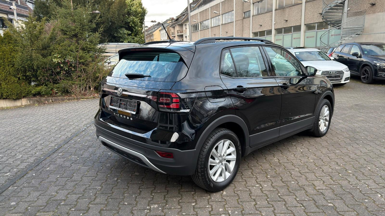 Volkswagen T-Cross Life