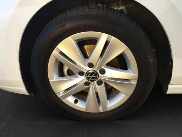 Volkswagen Golf 1.5 TSI Life Variant