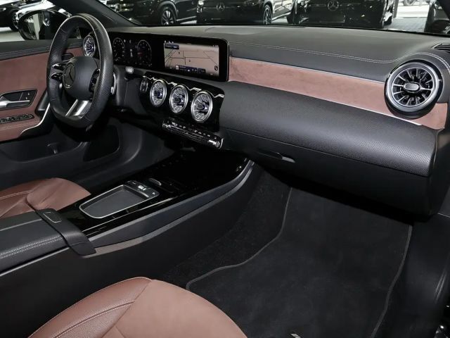 Mercedes-Benz CLA 180 AMG Line