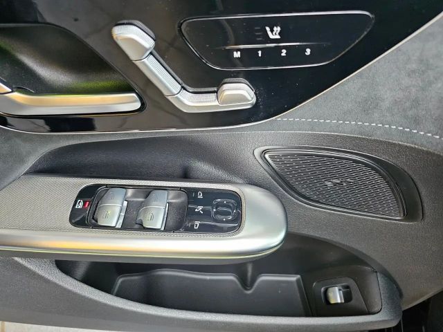 Mercedes-Benz EQE 350 AMG Line Sedan