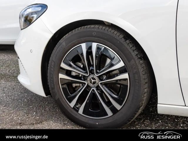 Mercedes-Benz B 200 Progressive Sedan