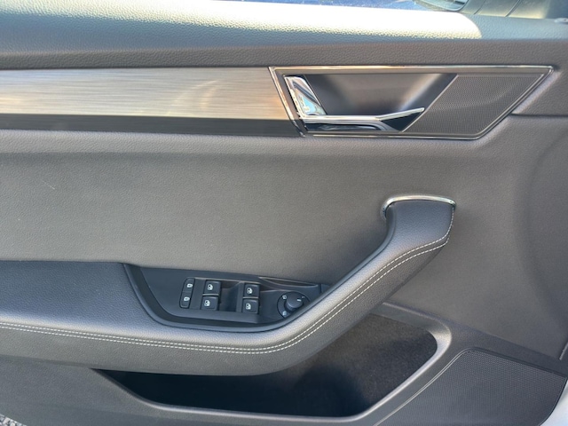 Skoda Superb 2.0 TSI Combi Style Style