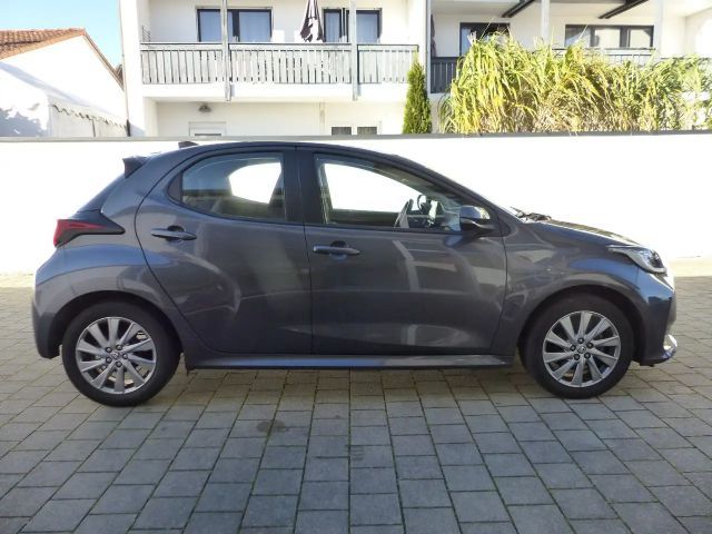 Toyota Yaris 1.5 VVT-iE Klimaautom. LED SHZ Alu