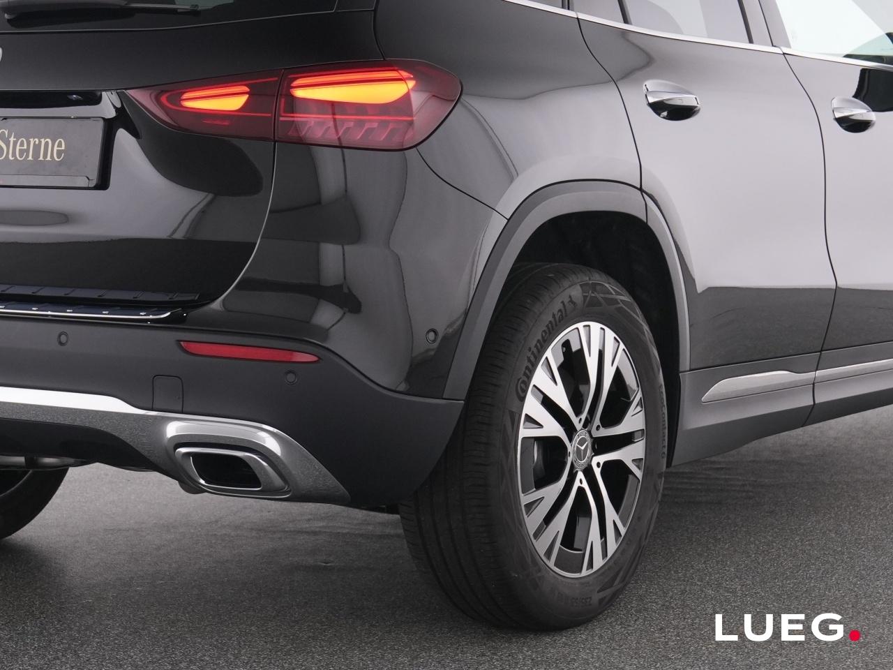 Mercedes-Benz GLA 220 4MATIC GLA 220 d Progressive