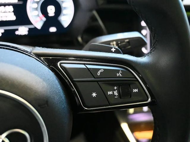 Audi A3 30 TFSI S-Line S-Tronic Sedan