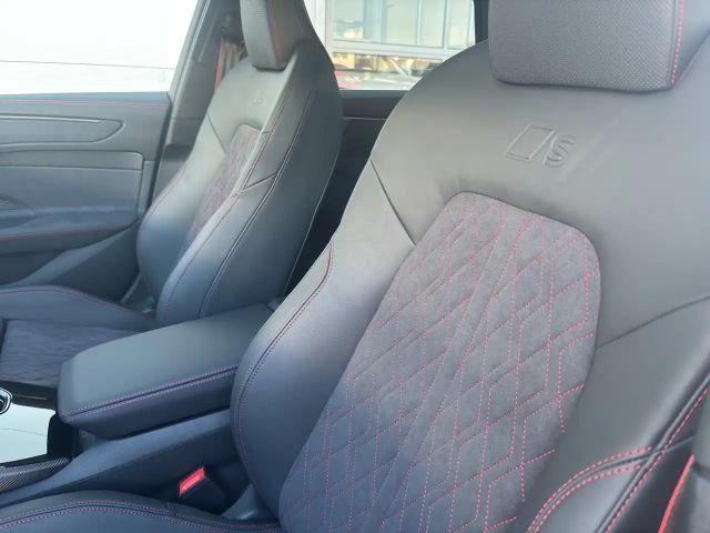 Audi A6 Avant Quattro