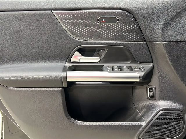 Mercedes-Benz GLA 200 Progressive