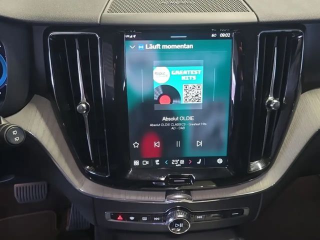 Volvo XC60 AWD Dark Plus