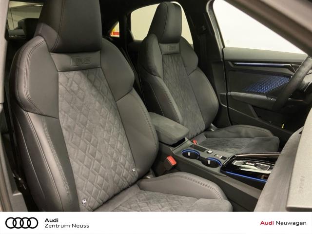 Audi RS3 Quattro S-Tronic Sedan