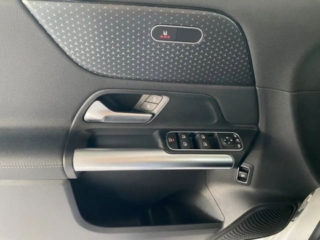 Mercedes-Benz B 200 Progressive Sedan