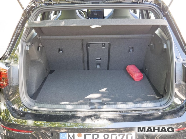 Volkswagen Golf 2.0 TSI Golf VIII