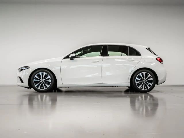 Mercedes-Benz A 180 A 180 d Style