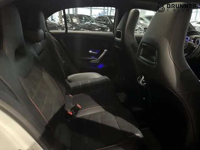 Mercedes-Benz A 250 4MATIC AMG Line