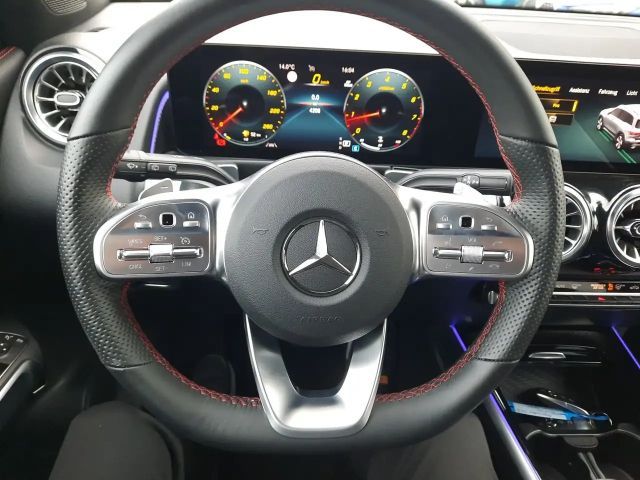 Mercedes-Benz GLB 200 AMG Line