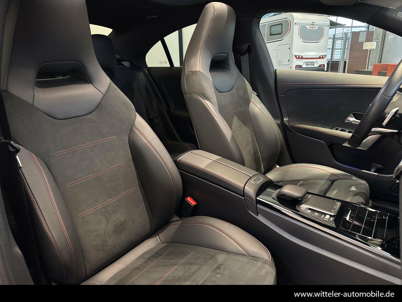 Mercedes-Benz CLA 200 4MATIC AMG Line Coupé