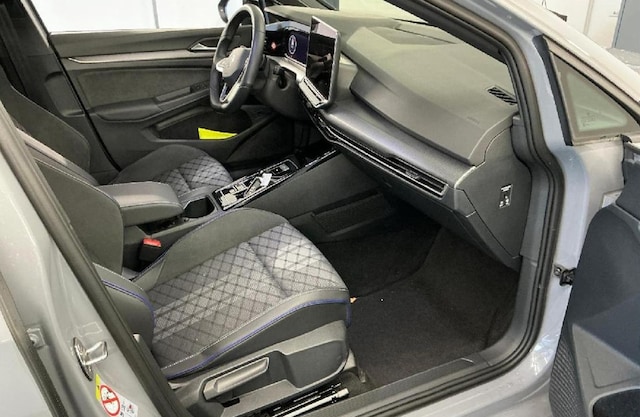 Volkswagen Golf DSG IQ.Drive R-Line Variant