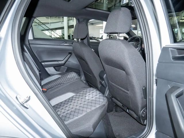 Volkswagen Taigo 1.5 TSI R-Line Style