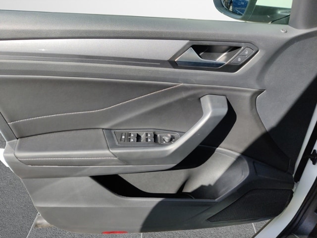 Volkswagen T-Roc Plus Style