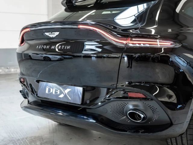 Aston Martin DBX Jet Black Onyx Black