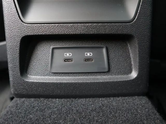 Audi A3 1.5 TFSI S-Line Sedan