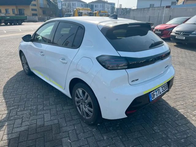 Peugeot 208 Allure Pack Hybrid