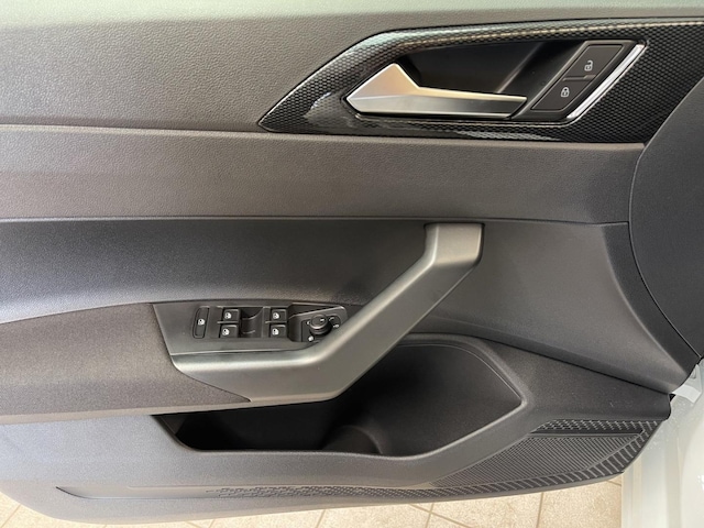 Volkswagen Polo VI 1.0 Virtual DynLicht Fernlichtass.