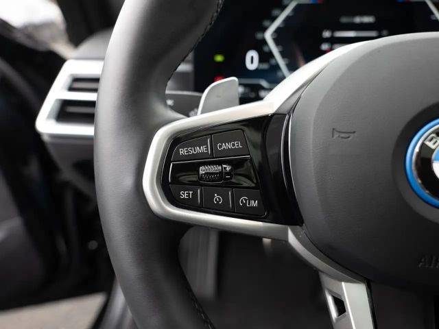 BMW 330 330e M-Sport Touring xDrive