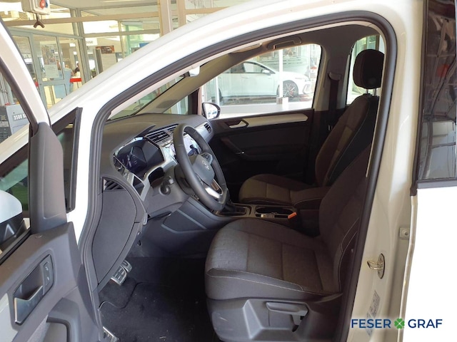 Volkswagen Touran 1.5 TSI DSG R-Line