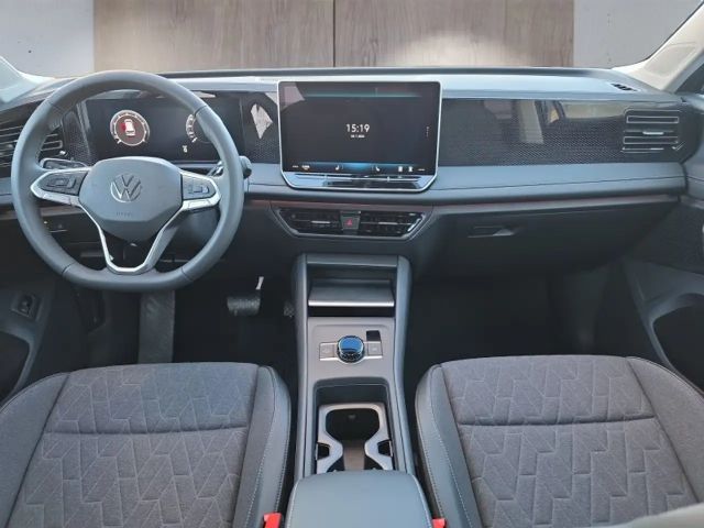 Volkswagen Tiguan 1.5 eTSI Plus