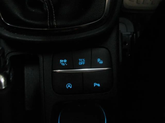 Ford Puma EcoBoost Titanium