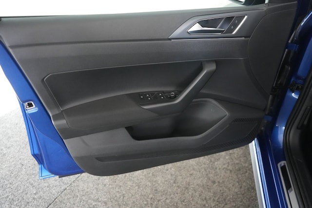 Volkswagen Polo 1.0 TSI DSG R-Line