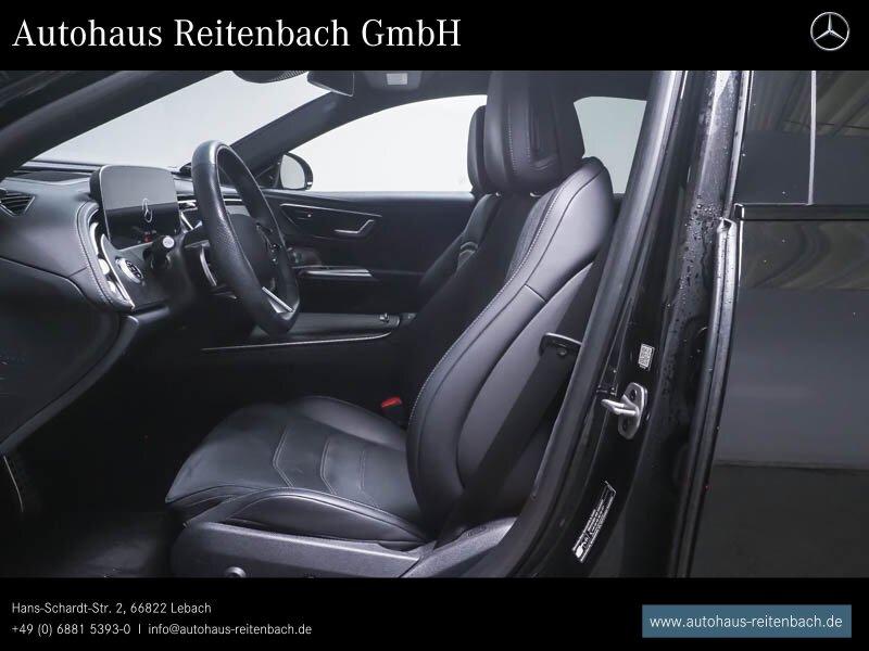 Mercedes-Benz E 200 AMG Line Sedan