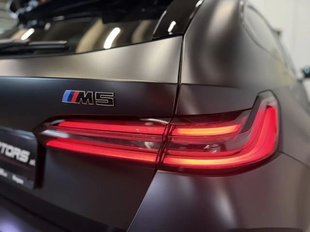 BMW M5 M5*GLASDACH*360°*HUD*MEMORY*B&W*AHK*GARANTIE*VOLL*
