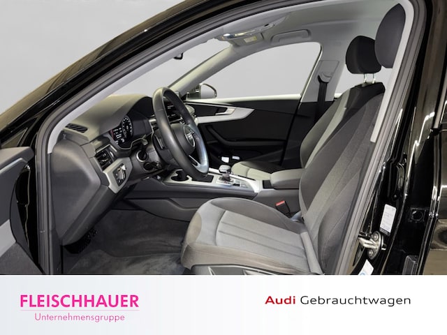 Audi A4 30 TDI Avant S-Line S-Tronic