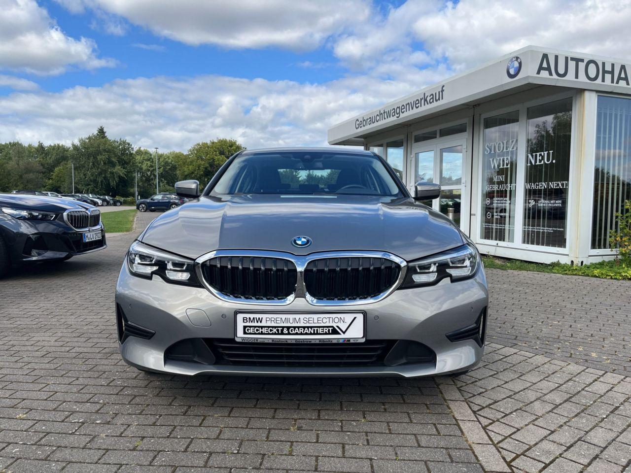 BMW 330 330e Sedan xDrive